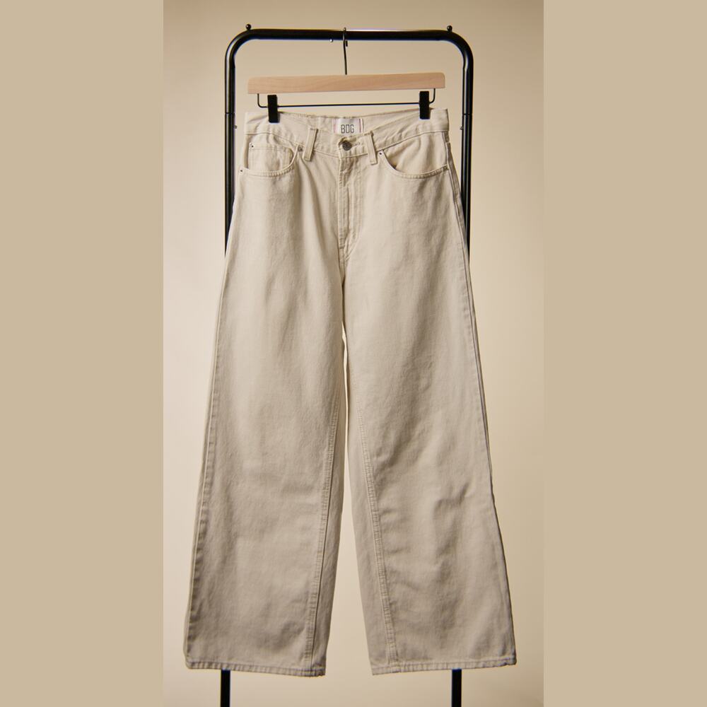 BDG Urban Outfitters High & Wide Women’s Jeans Size 28 Ivory Wide Leg